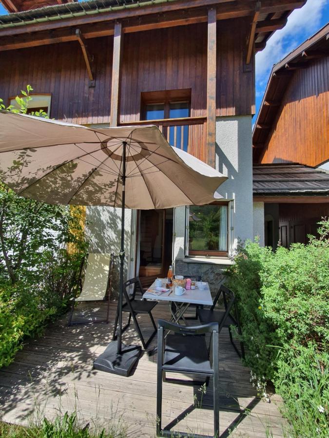 Les Chalets Du Jardin Alpin La Salle-les-Alpes Buitenkant foto