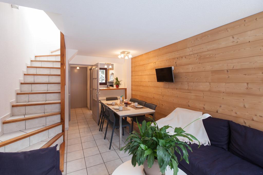 Les Chalets Du Jardin Alpin La Salle-les-Alpes Buitenkant foto